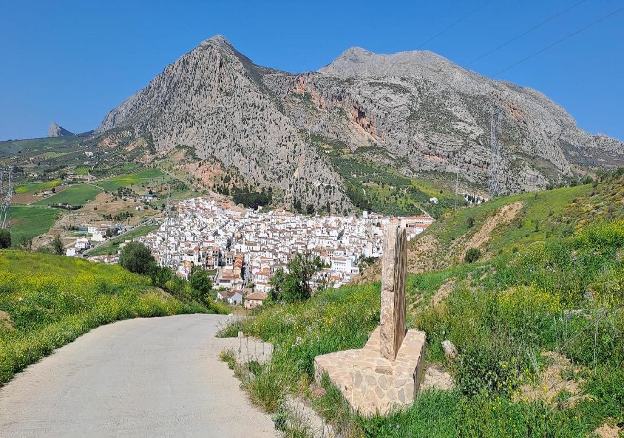 Posada Real Caminito Del Rey Valle de Abdalagis ภายนอก รูปภาพ